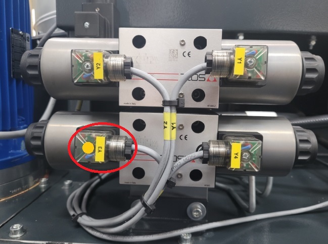Ventilstecker Y1 Y2 blinken Y4dauer